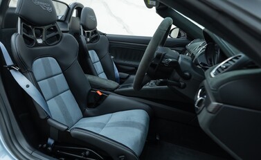 Porsche 718 SPYDER RS 17