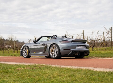 Porsche 718 SPYDER RS 4