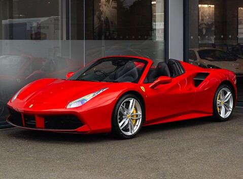 Ferrari 488 SPIDER 2