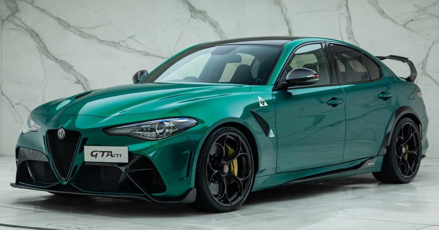 Used Alfa Romeo Giulia GTAm for sale | Montreal Green