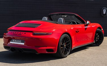Porsche 911 Carrera GTS CABRIOLET (991.2) 4