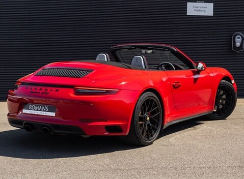 Porsche 911 Carrera GTS CABRIOLET (991.2) 4
