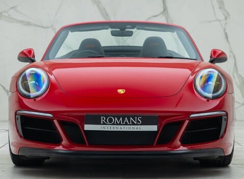 Porsche 911 Carrera GTS CABRIOLET (991.2) 10