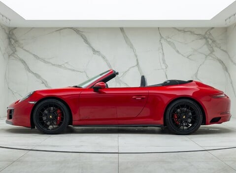 Porsche 911 Carrera GTS CABRIOLET (991.2) 6