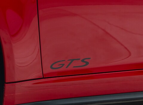 Porsche 911 Carrera GTS CABRIOLET (991.2) 33