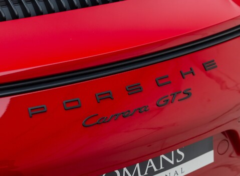 Porsche 911 Carrera GTS CABRIOLET (991.2) 36
