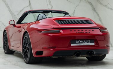 Porsche 911 Carrera GTS CABRIOLET (991.2) 13