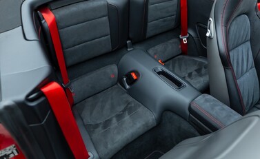 Porsche 911 Carrera GTS CABRIOLET (991.2) 19