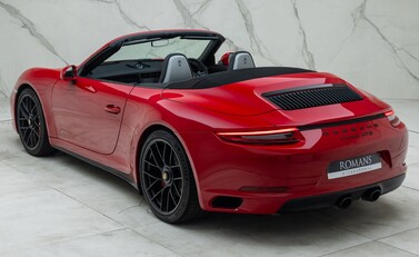 Porsche 911 Carrera GTS CABRIOLET (991.2) 15