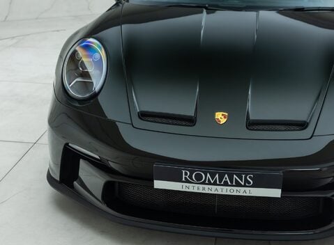 Porsche 911 GT3 TOURING (992) 30