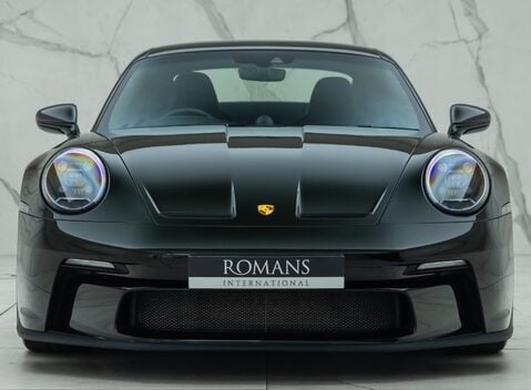 Porsche 911 GT3 TOURING (992) 8