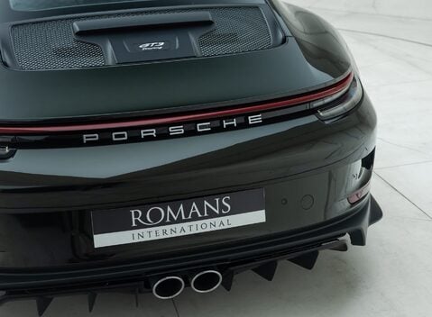 Porsche 911 GT3 TOURING (992) 31