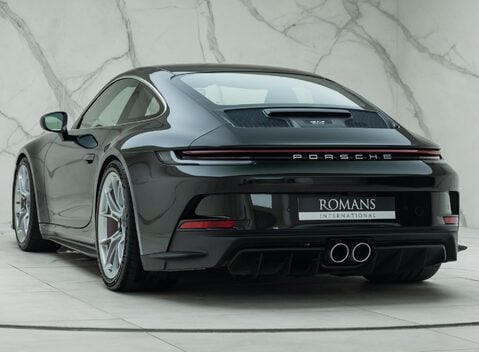 Porsche 911 GT3 TOURING (992) 11