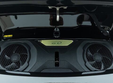 Porsche 911 GT3 TOURING (992) 38