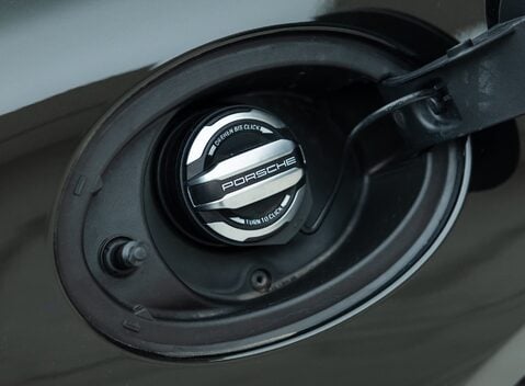 Porsche 911 GT3 TOURING (992) 32