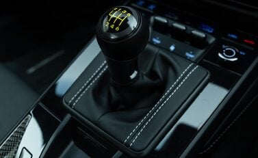 Porsche 911 GT3 TOURING (992) 24