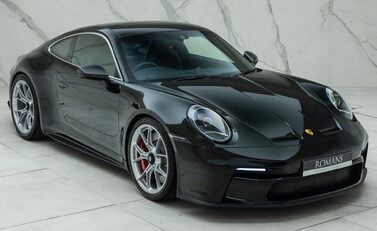 Porsche 911 GT3 TOURING (992) 12