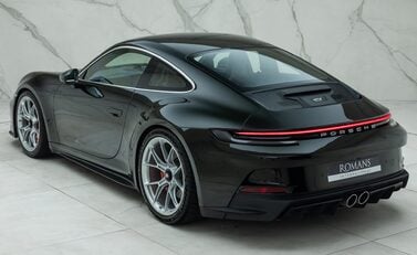 Porsche 911 GT3 TOURING (992) 13