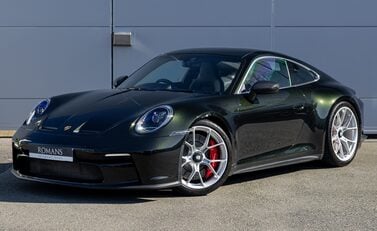 Porsche 911 GT3 TOURING (992) 2