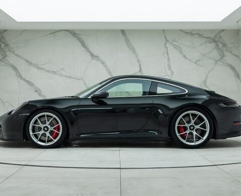 Porsche 911 GT3 TOURING (992)