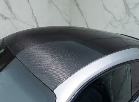 Porsche 911 GT3 TOURING (992) 35