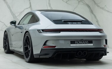 Porsche 911 GT3 TOURING (992) 10