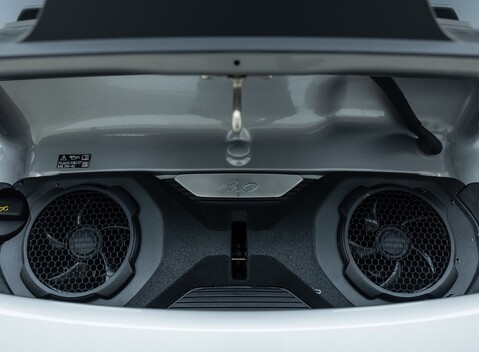 Porsche 911 GT3 TOURING (992) 41