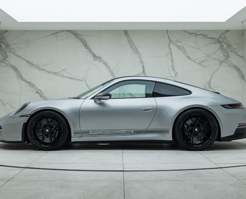 Porsche 911 GT3 TOURING (992)