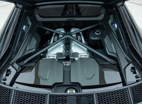 Audi R8 V10 PERFORMANCE CARBON BLACK 38