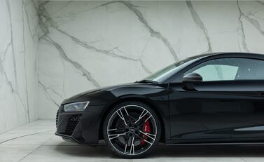 Audi R8 V10 PERFORMANCE CARBON BLACK 36
