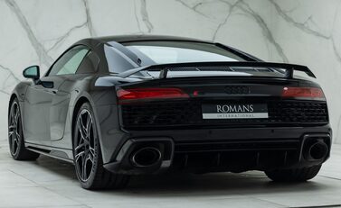 Audi R8 V10 PERFORMANCE CARBON BLACK 10