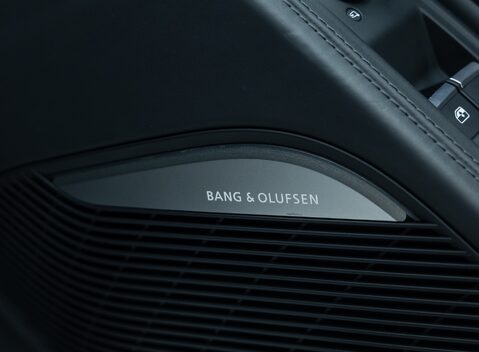 Audi R8 V10 PERFORMANCE CARBON BLACK 24