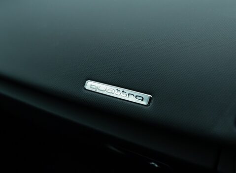 Audi R8 V10 PERFORMANCE CARBON BLACK 20