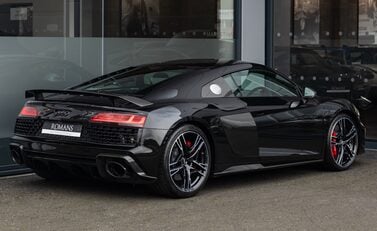 Audi R8 V10 PERFORMANCE CARBON BLACK 4