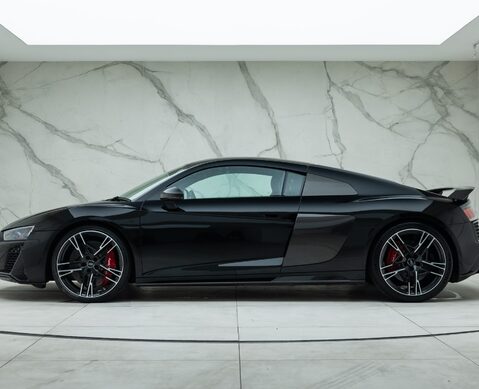 Audi R8 V10 PERFORMANCE CARBON BLACK
