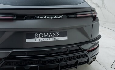 Lamborghini Urus S 31