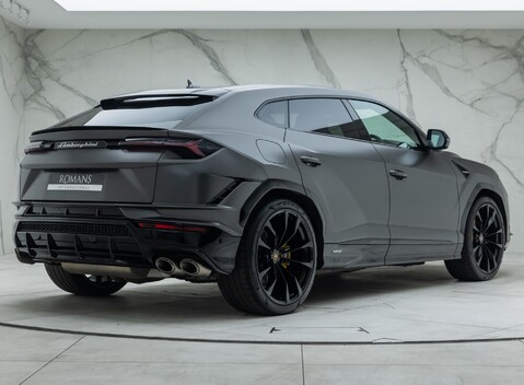 Lamborghini Urus S 6