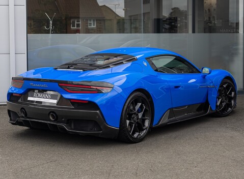 Maserati MC20 4