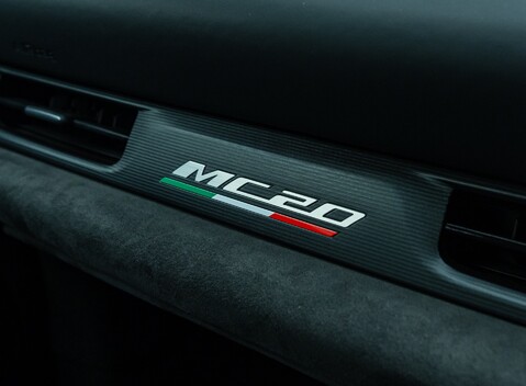 Maserati MC20 20