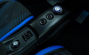 Maserati MC20 22