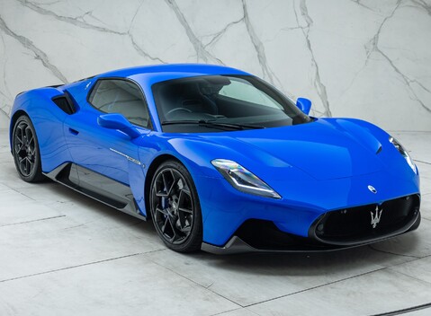 Maserati MC20 11