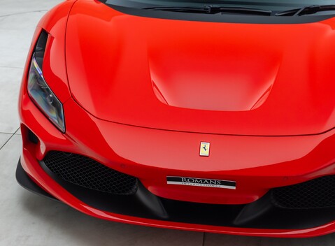 Ferrari F8 Tributo 31