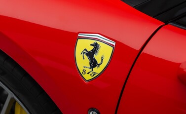 Ferrari F8 Tributo 35