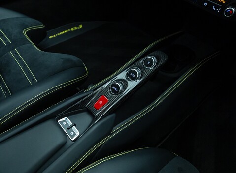 Ferrari F8 Tributo 24
