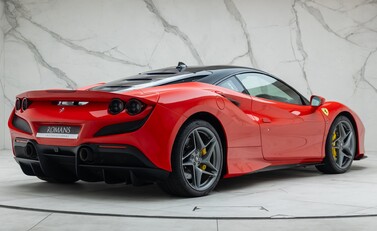 Ferrari F8 Tributo 7