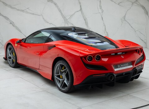 Ferrari F8 Tributo 13