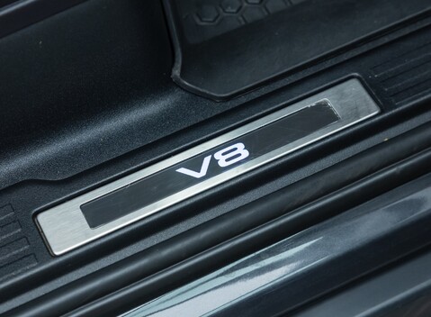 Land Rover Defender 90 V8 CARPATHIAN EDITION 25