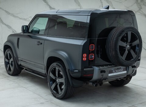 Land Rover Defender 90 V8 CARPATHIAN EDITION 12