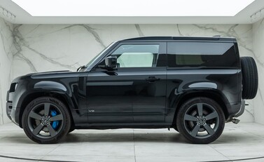 Land Rover Defender 90 V8 P525 5