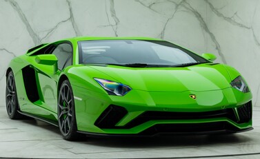 Lamborghini Aventador S LP 740-4 9